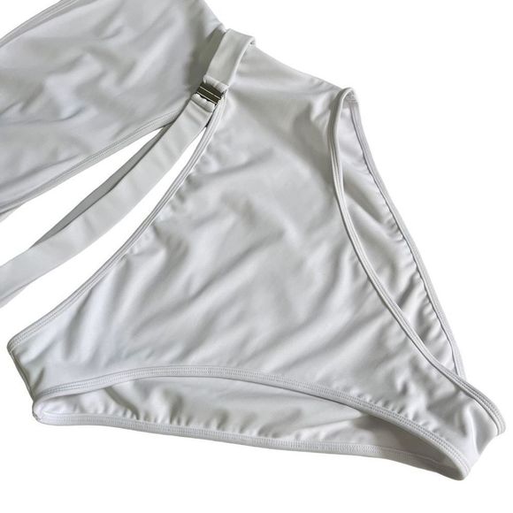 Lovers and Friends American Girl One Piece in White - Picture 9 of 10